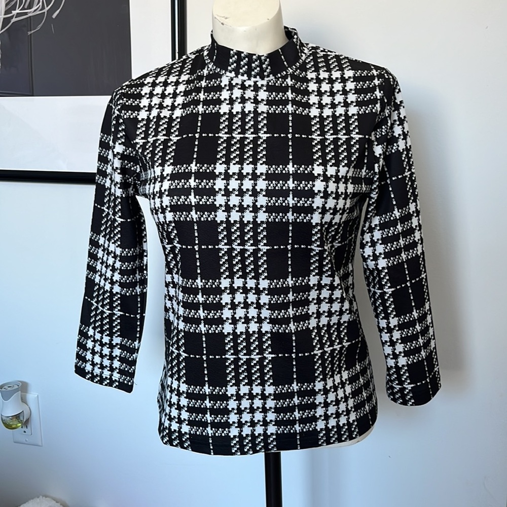 Black and White 3/4 Length Mock Turtleneck